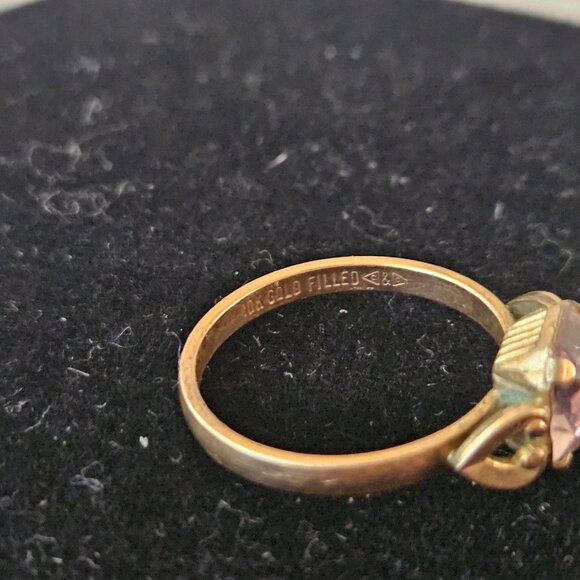 Vintage Gold and Amythyst Art Nouveau Ring - Picture 5 of 6